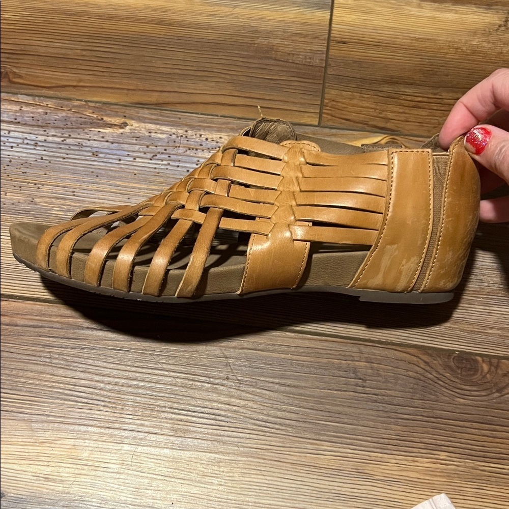 Chocolat Blu Viva Woven Leather Sandals in Camel Brown Size 8.5 - Picture 4 of 9